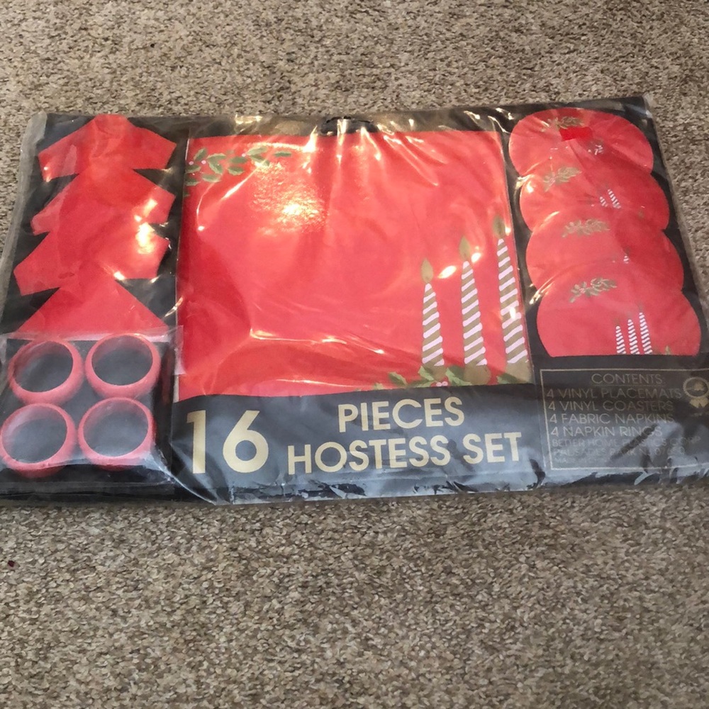 NWT Vintage 16 Piece Hostess Set Christmas